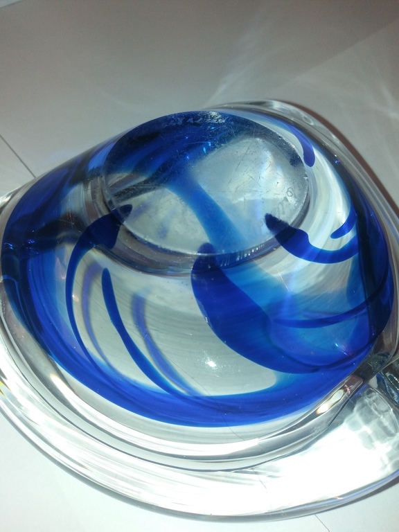 Max Verboeket glas met blauwe slingers. Kristalunie Maastricht kopen? Bied vanaf 1!