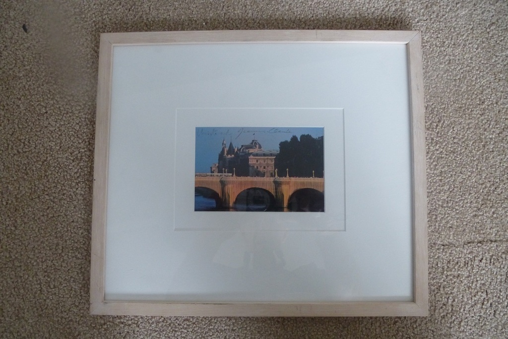 Christo: foto: The pont neuf wrapped, handgesigneerd kopen? Bied vanaf 175!