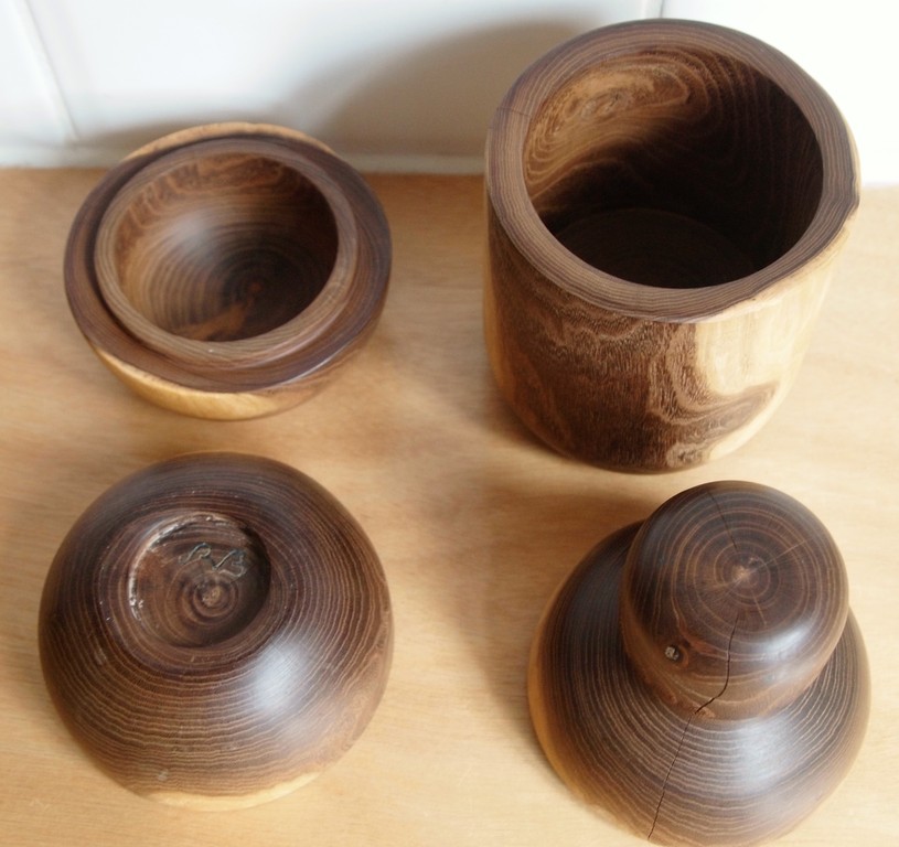 Design teakhouten deksel doos en deksel pot gesigneerd RB kopen? Bied vanaf 1!
