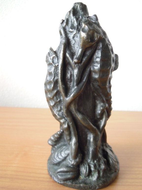 Zwaar bronzen beeld - Art deco stijl  - gesigneerd GB - 17,5 cm-LAATSTE KANS !!! kopen? Bied vanaf 50!