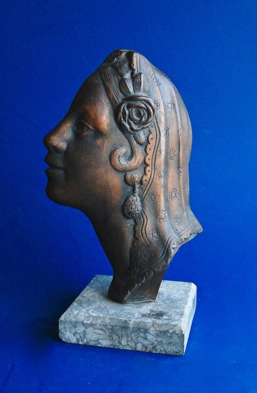 Verbronsd art  nouveau meisjeshoofd op een basis van natuursteen -1900's kopen? Bied vanaf 9!
