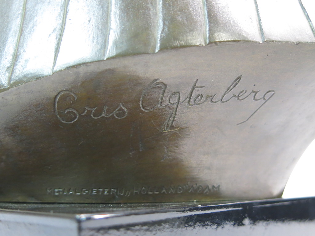 Cris Agterberg: Bronzen portret van Darja Collin  kopen? Bied vanaf 2750!