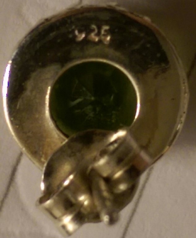 Zilveren oorbellen met peridot(helder groen) kopen? Bied vanaf 20!