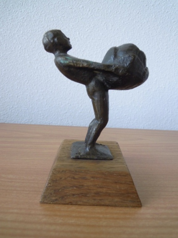 Zwaar bronzen beeldje JAN KIP 1926-1987 Oldenzaal. kopen? Bied vanaf 35!