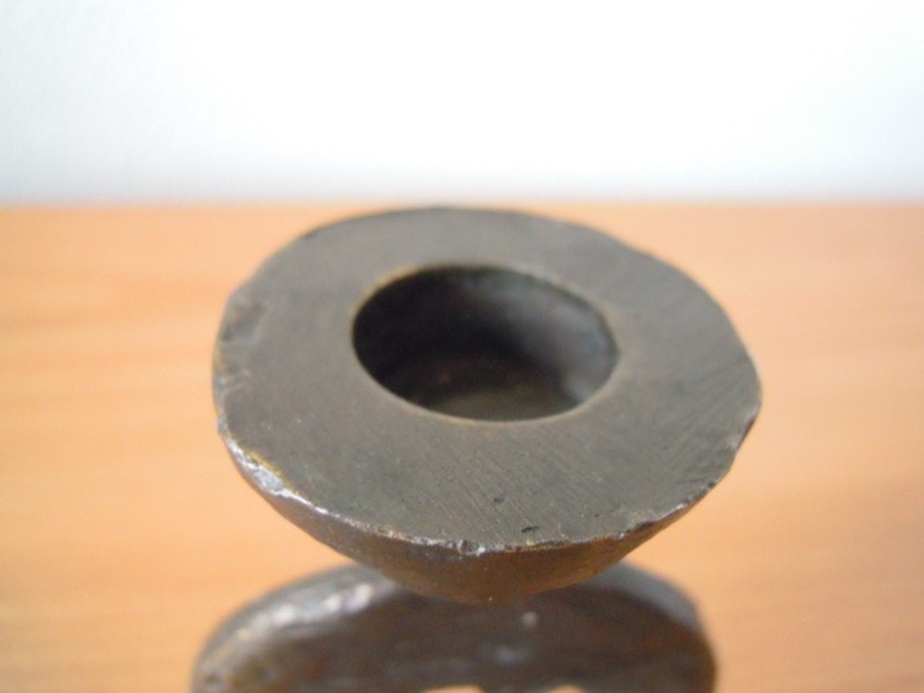 CORRY AMMERLAAN bronzen beeldje / kandelaar 12,5 cm hoog. kopen? Bied vanaf 35!