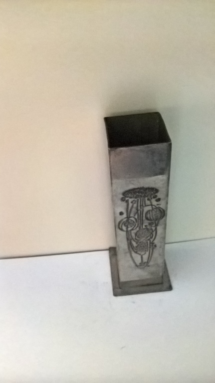 Charles Renny Mackintosh, vaasje tin,  kopen? Bied vanaf 35!