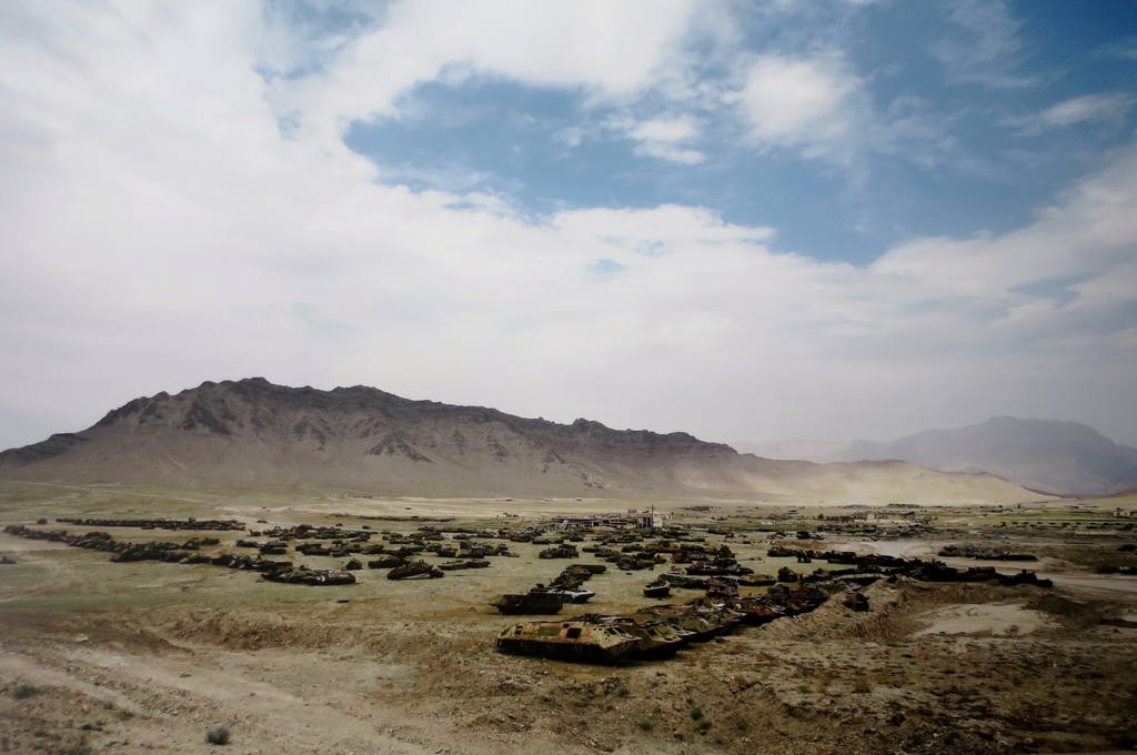 Hans Stakelbeek (1965) | Lambdaprint op Aluminium | Afghanistan - zeer groot! verkocht voor € 56!