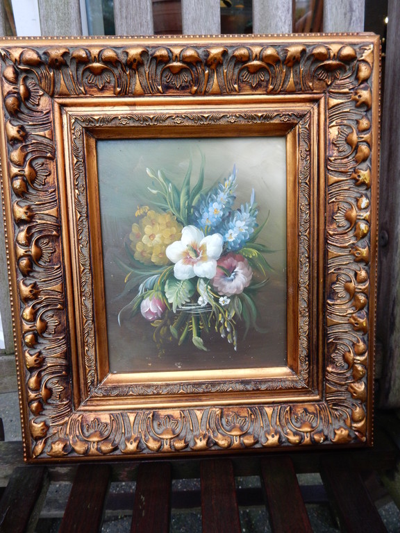 onbekende kunstschilder, olieverf op paneel, stilleven met bloemen. verkocht voor € 60!
