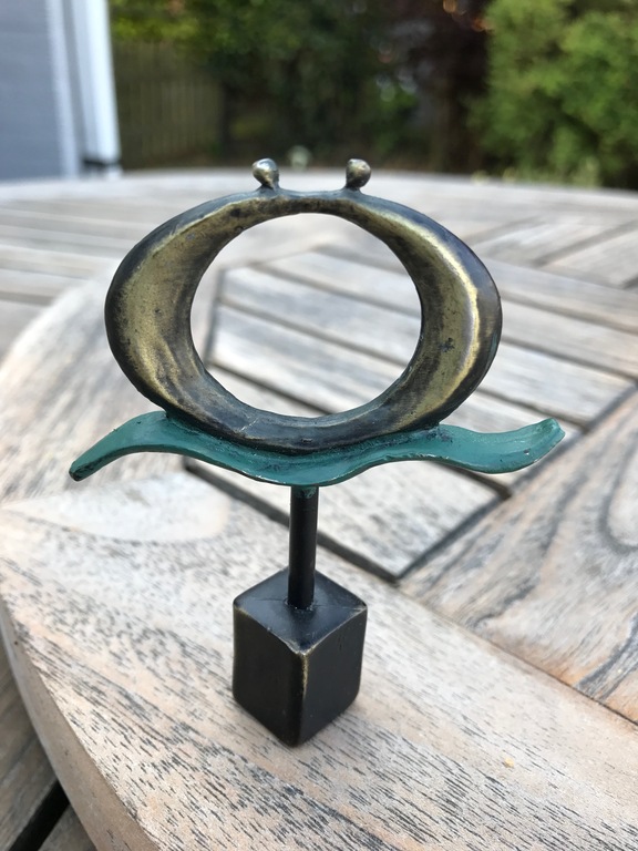 Corry Ammerlaan van Niekerk - "The Inner Circle" - Sculptuur op sokkel kopen? Bied vanaf 1!