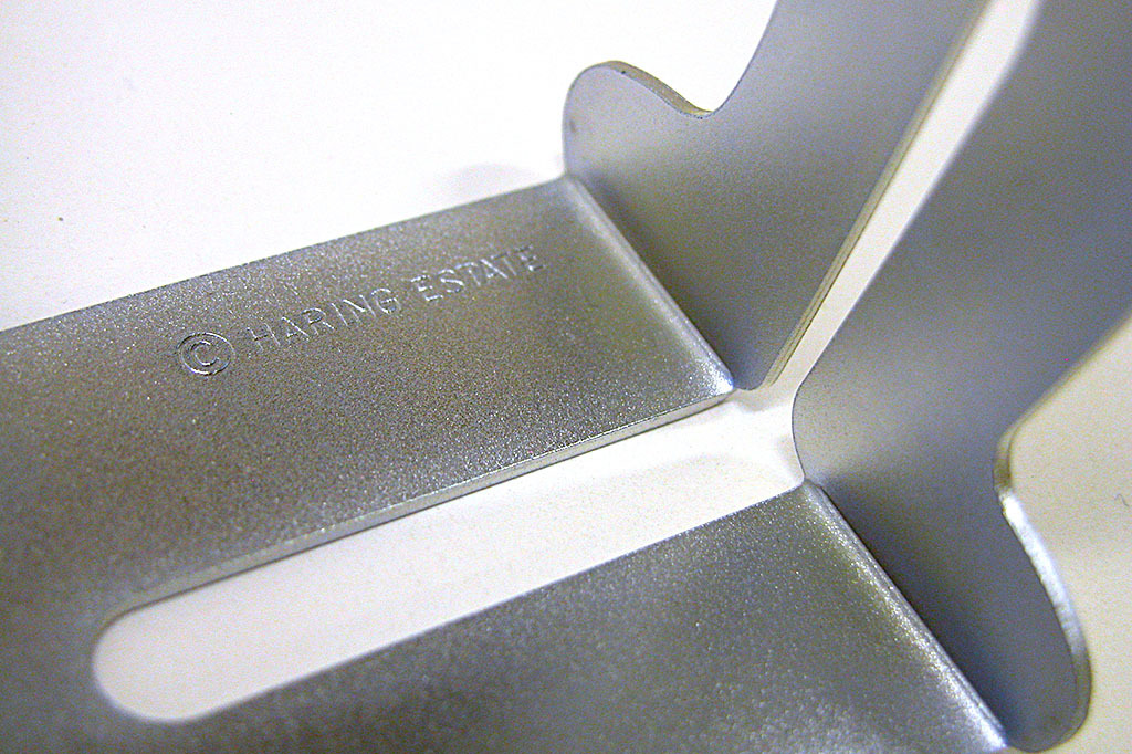 Keith Haring, ‘Hurah!’, 2 x multiple metaal kopen? Bied vanaf 25!