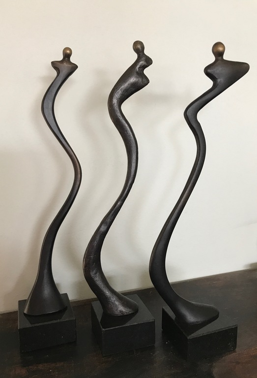 Corry Ammerlaan van Niekerk - 3 Sculpturen op sokkel - Gesigneerd kopen? Bied vanaf 65!