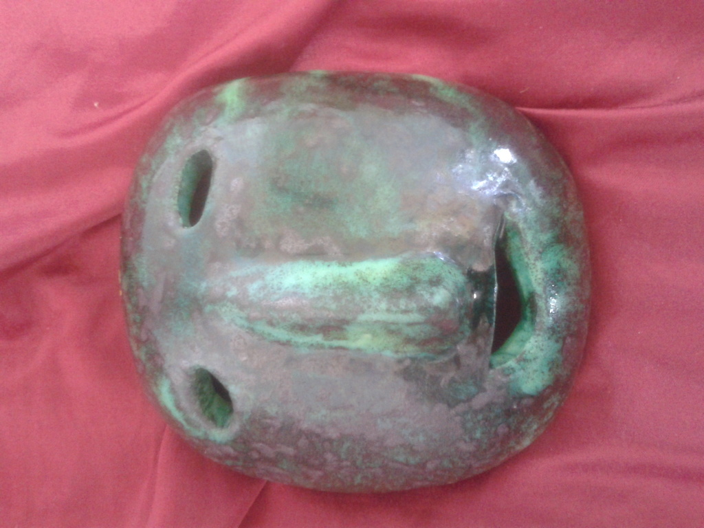 Accolay  Masque Sujet en Ceramique kopen? Bied vanaf 200!