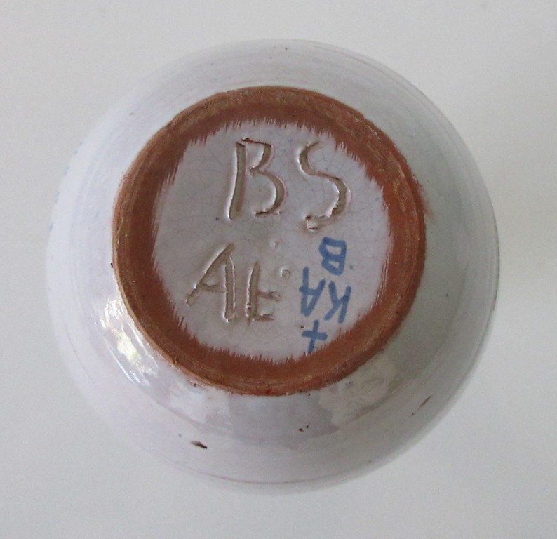 Ongespecificeerd - Lot van vijf kunstaardewerken items kopen? Bied vanaf 1!