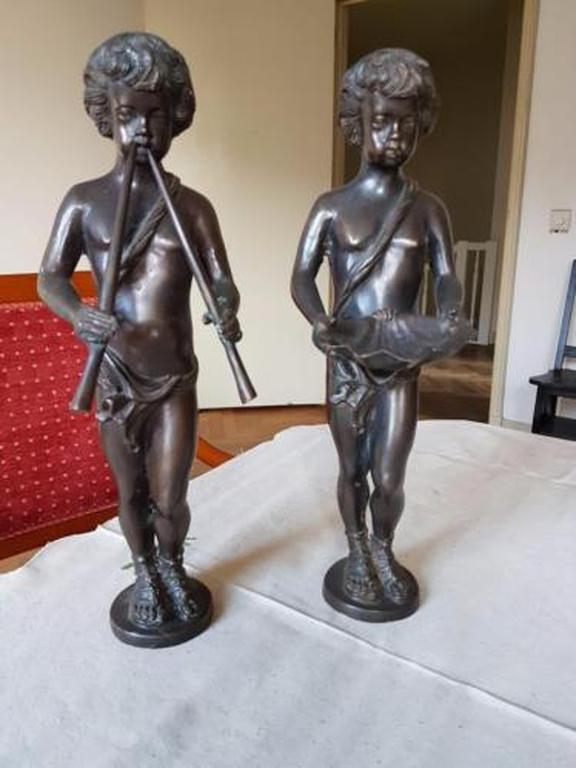 Twee oude bronzen eind 800 kopen? Bied vanaf 120!