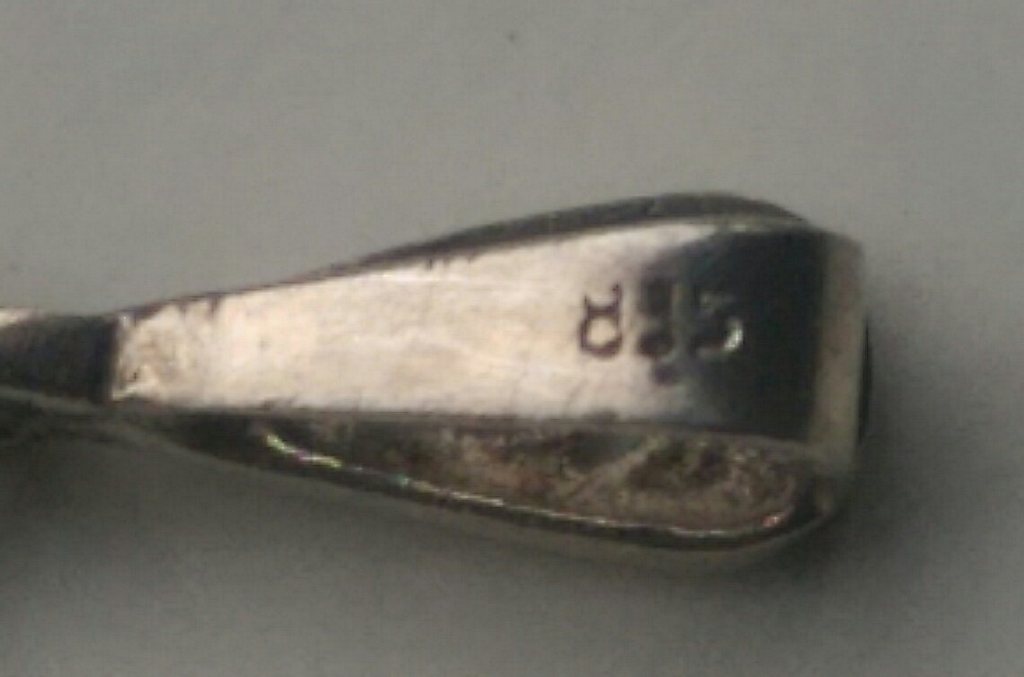 Antieke Zilveren Hanger met regenboog topaas  kopen? Bied vanaf 18!