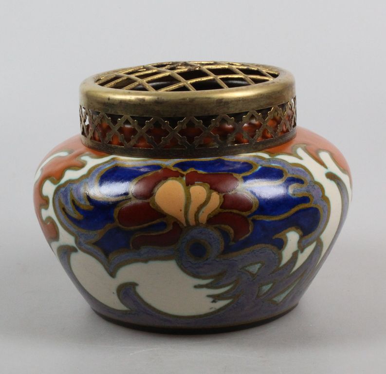 Plateelbakkerij Zuid-Holland Gouda rozenbowl decor Anjer 1926 kopen? Bied vanaf 40!