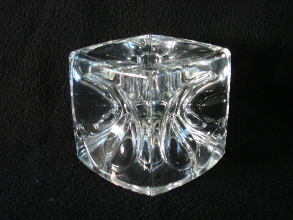 Rudolf Jurniki, massief glazen kaarsenstandaard  kopen? Bied vanaf 1!