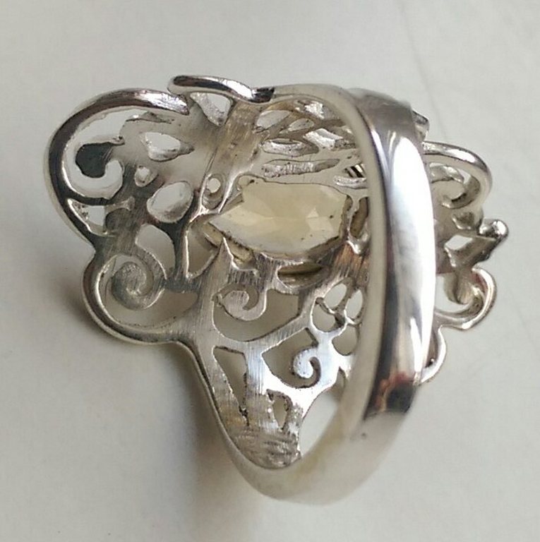 Zilveren ring met citrien  kopen? Bied vanaf 11!