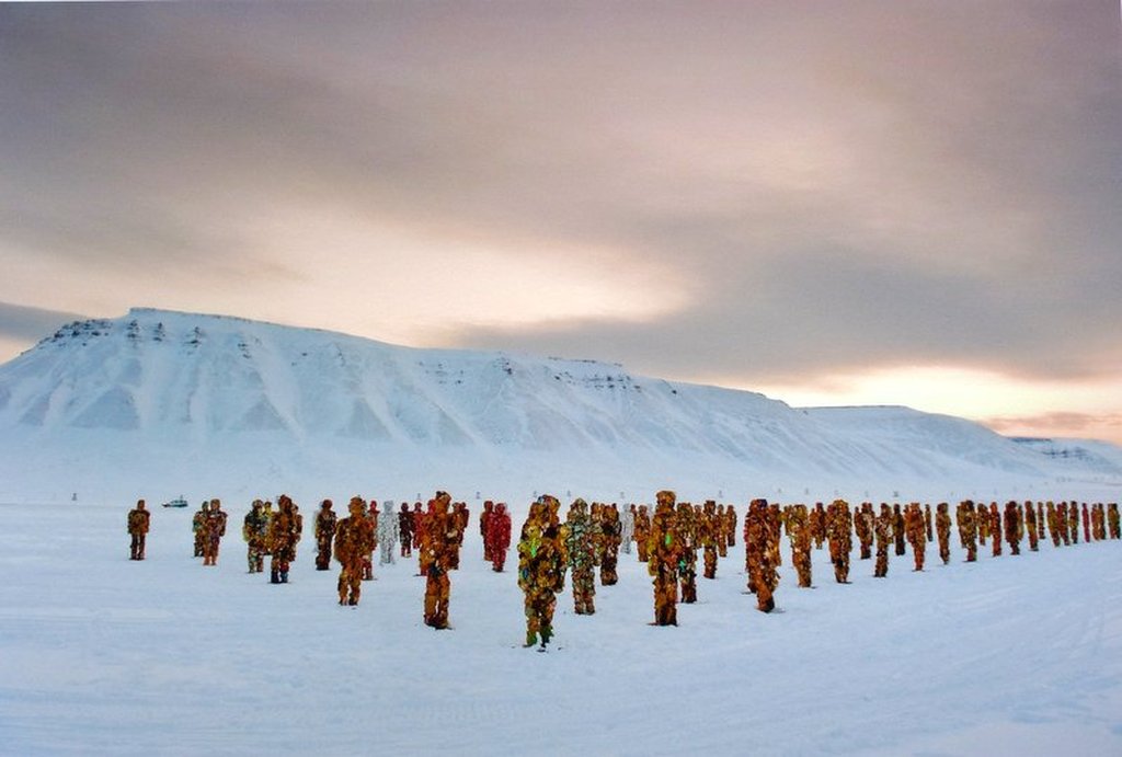 HA Schult (1939) Giclee Artic people (2014) opl. 50 ex. verkocht voor € 99!