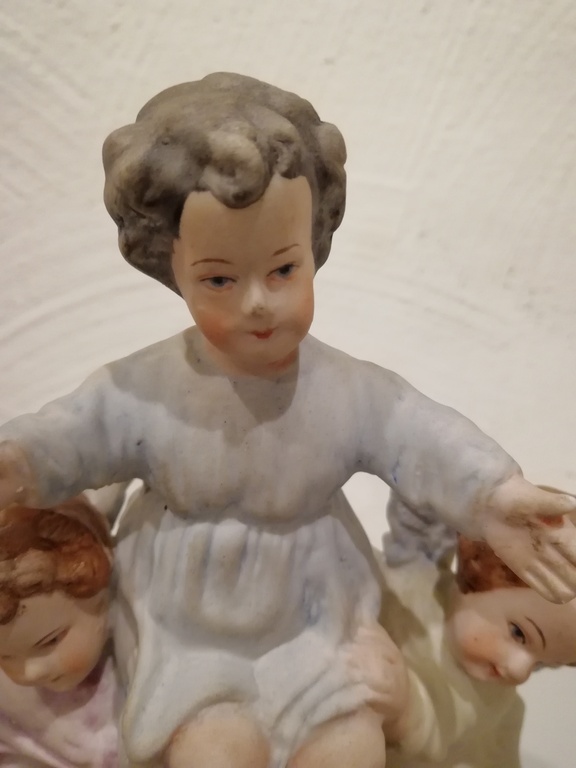 prachtig postuur in meissen porcelein - trio van engelen - periode circa 1900 kopen? Bied vanaf 1!