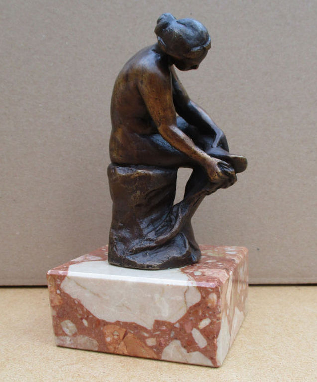 Aime Jules Dalou - Bronzen replicabeeldje van "Baigneuse avant le bain" kopen? Bied vanaf 15!