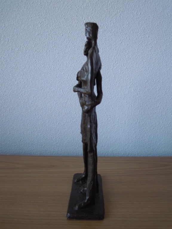 Prachtig zwaar massief bronzen beeld 29 cm hoog - kunstenaar onbekend. kopen? Bied vanaf 150!