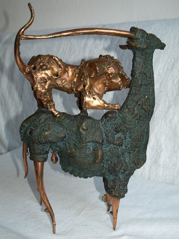 Emanuel Litos â�� Beeld van brons en kunsthars â�� Hert & Leeuw â�� ca 1965 kopen? Bied vanaf 195!