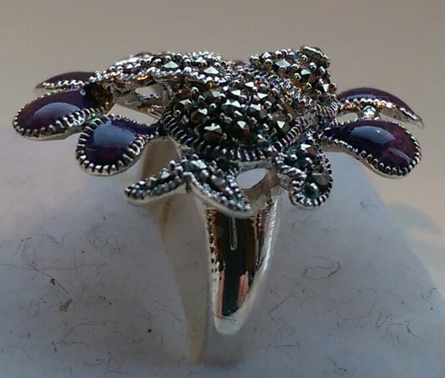 Zilveren ring met amethist en marcasiet  kopen? Bied vanaf 11!