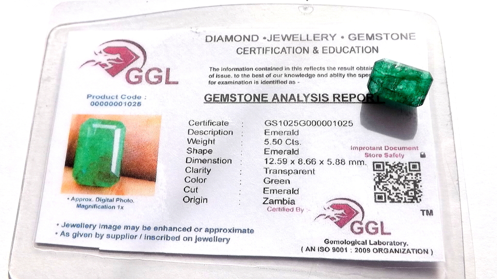 Gecertificeerde Natuurlijke Smaragd van 5.50 karaat kopen? Bied vanaf 1!