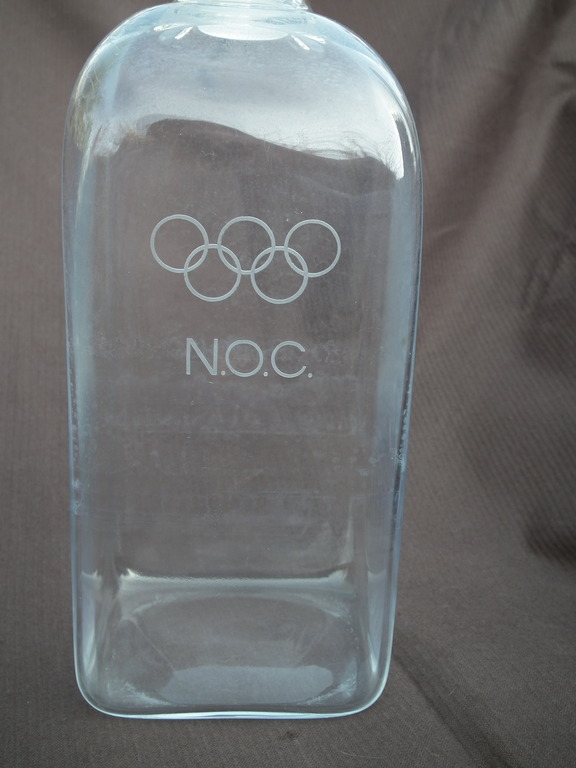 Ongespecificeerd - Nederlands Olympisch Comite (NOC) kristallen karaf met logo en olypische ringen kopen? Bied vanaf 20!