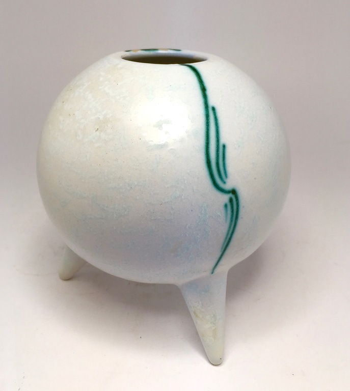 Ongespecificeerd -  Plateelbakkerij Jumbo - Vaas met stilistisch floraal decor 'Retina' 1957 Gouda kopen? Bied vanaf 29!