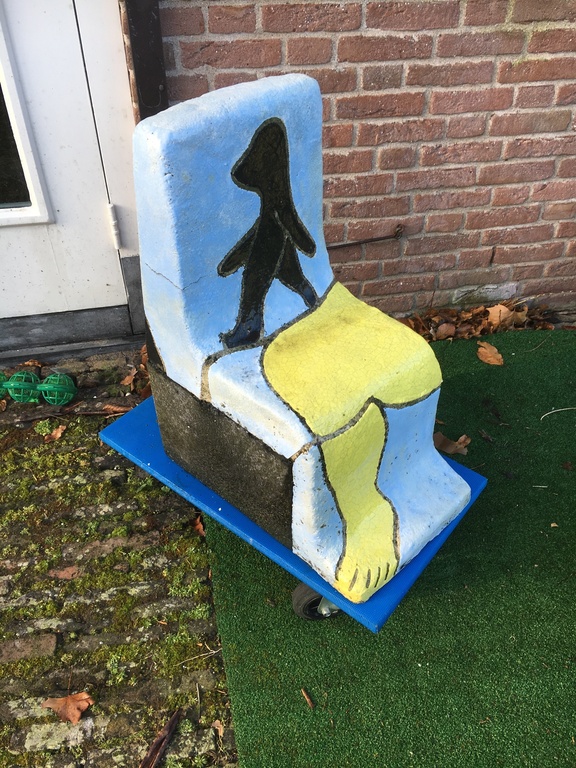 Stoel in blauw geel zwart Jan Snoeck  kopen? Bied vanaf 700!