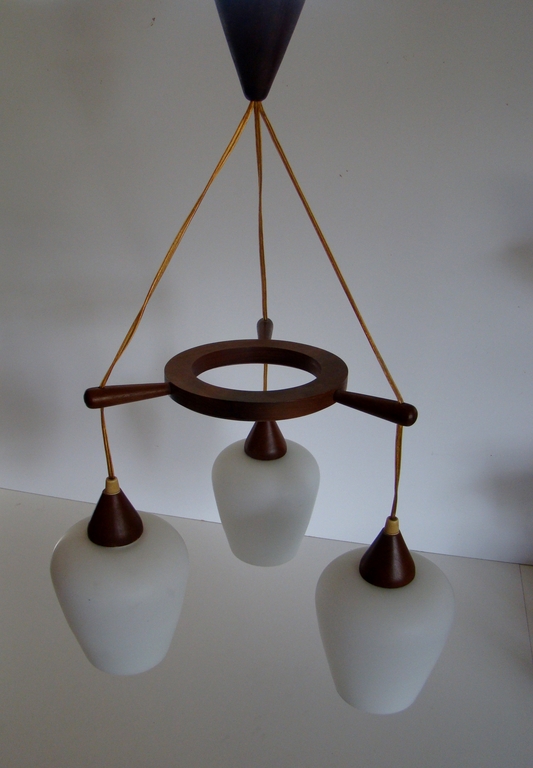 Scandinavische design hanglamp - Denemarken - glas en hout - circa 1960 kopen? Bied vanaf 1!