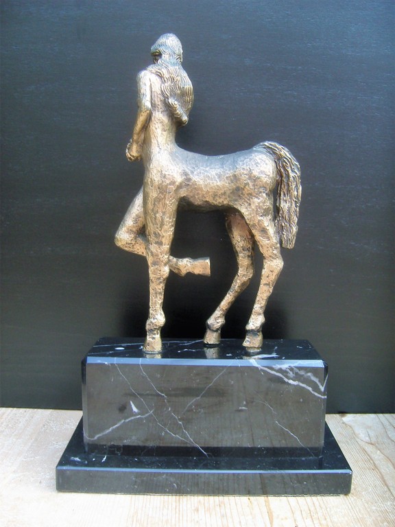 Onbekende kunstenaar: Zeer fraai bronzen beeld van een centaur. kopen? Bied vanaf 135!