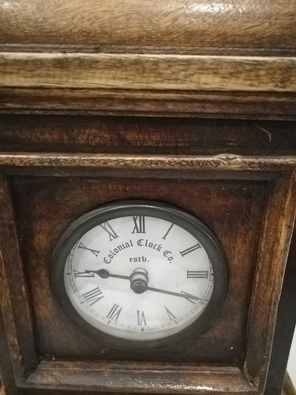 oud massief houten colloniale klok -- periode 1960 kopen? Bied vanaf 50!
