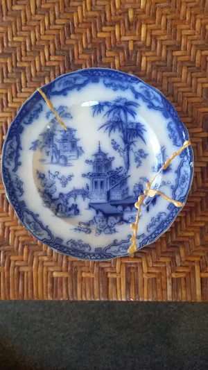 Firma Regout & Co - Bord Hindostan/Kintsugi kopen? Bied vanaf 30!