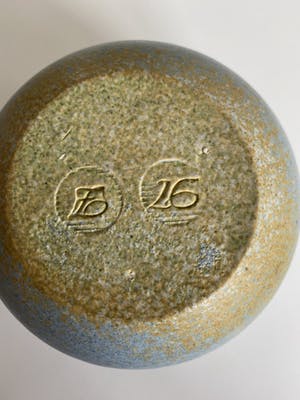 Natascha Zaludova - dekselvaasje van Natascha Zaludova kopen? Bied vanaf 100!