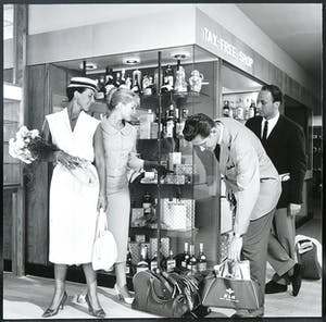 Paul Huf - Foto op dibond, De eerste Tax-Free Shop kopen? Bied vanaf 1!