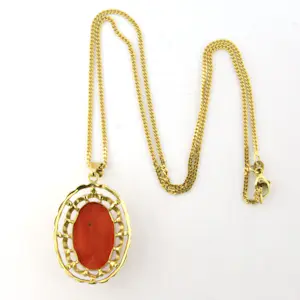 14k geel gouden collier met hanger bezet met koraal -  8.8 gram - 45 cm lang kopen? Bied vanaf 850!