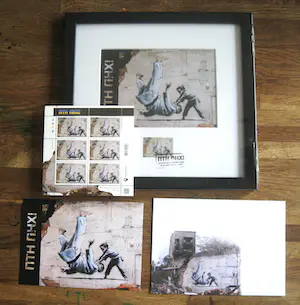 Banksy - FCK PTN Ingelijste postzegel + set postzegel/kaart/envelop kopen? Bied vanaf 75!