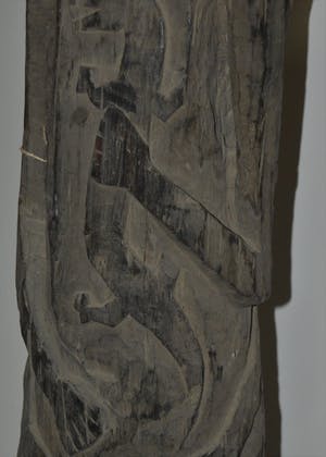 Niet of onleesbaar gesigneerd - Houten beeld. Oran Ulu. Borneo. kopen? Bied vanaf 1!