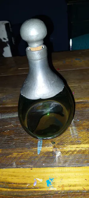 Niet of onleesbaar gesigneerd - Fles kopen? Bied vanaf 1!