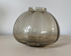 Willem Rozendaal - Mira vaas No. 3 - Fumi kleur kopen? Bied vanaf 1!