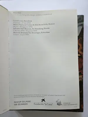 Salvador Dali - Zes boeken over en door Dali. Drie boeken over surrealisme. kopen? Bied vanaf 20!