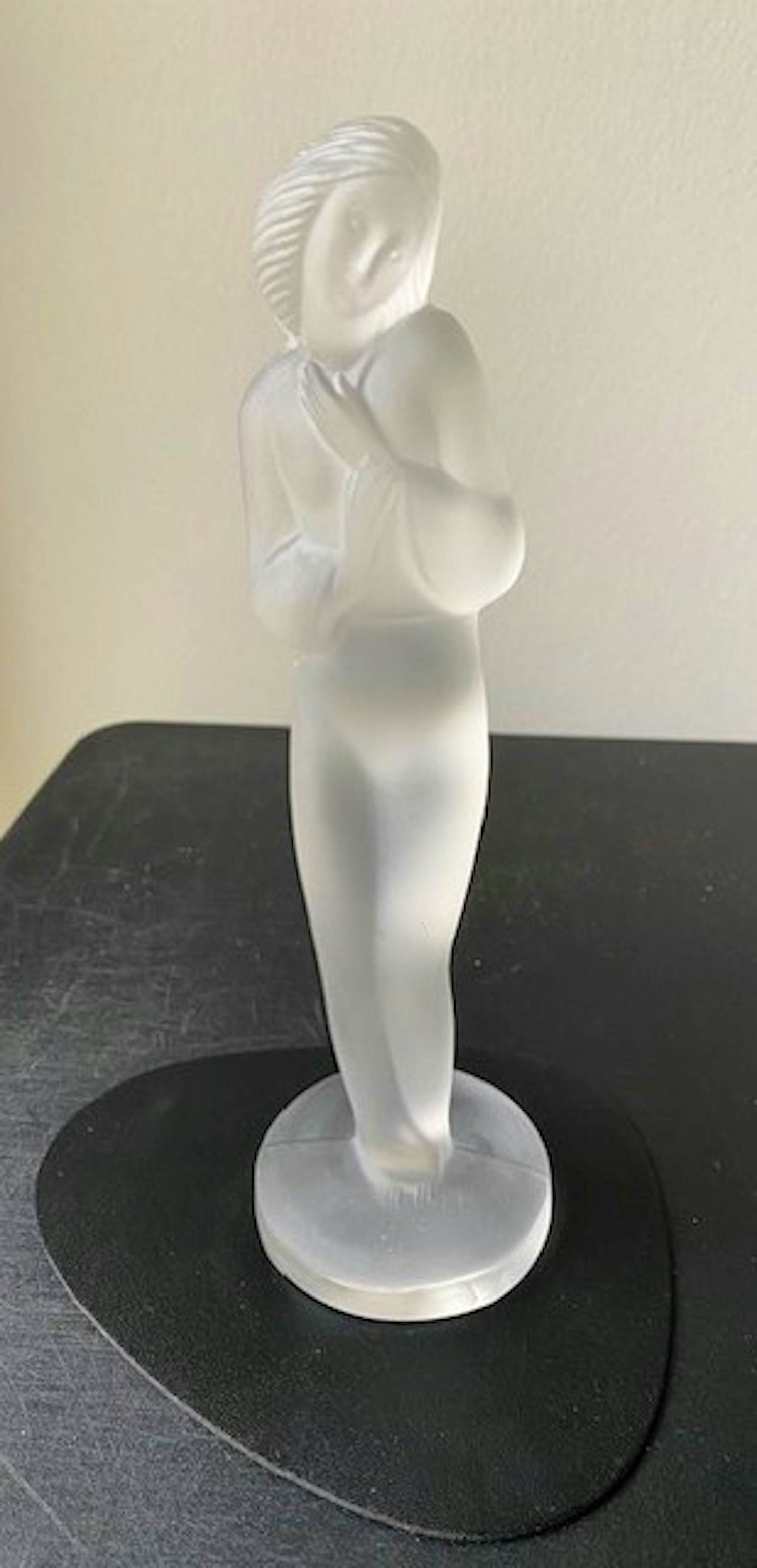 Ida Schwetz-Lehmann - Art deco "frosted glass" sculptuur "Het verlegen meisje" kopen? Bied vanaf 100!