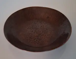 Hendrik Dorenbos - gehamerde koperen schaal kopen? Bied vanaf 35!