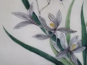 Niet of onleesbaar gesigneerd - Vlinder in bloemenpartij kopen? Bied vanaf 1!