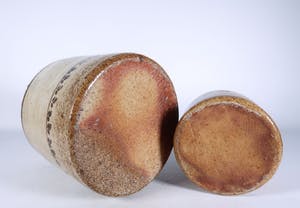 Niet of onleesbaar gesigneerd - Aardewerk, Twee dekselpotten kopen? Bied vanaf 10!