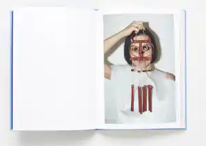 AcheterViviane Sassen - ROXANE (signed)? Enchérissez de 235!
