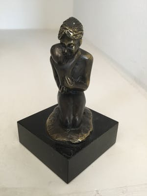 Corry Ammerlaan - Sculptuur “ Moeder en kind “ kopen? Bied vanaf 40!